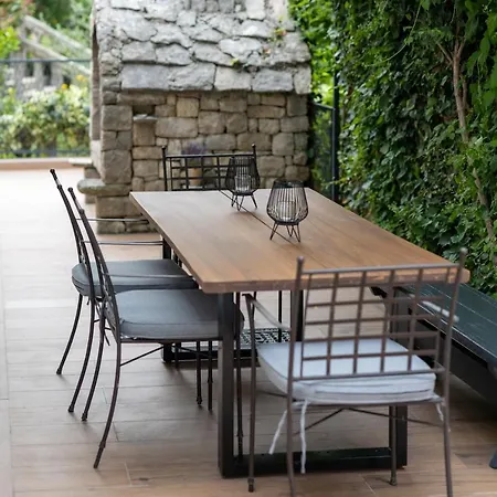 Holiday Home Greystone Omiš Extérieur photo
